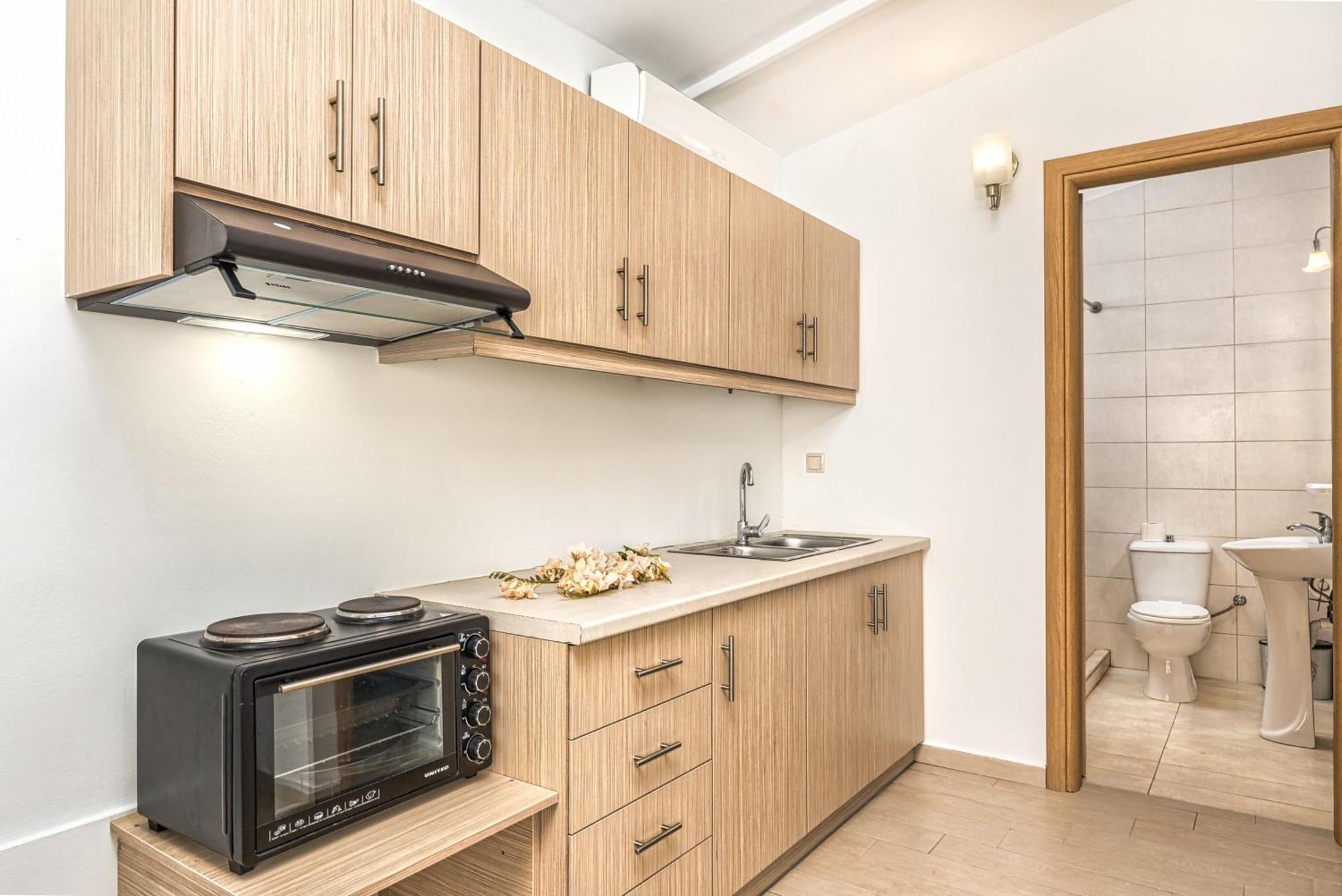 St. Harry'S Windmill Apartment Makris Gialos  Exterior photo