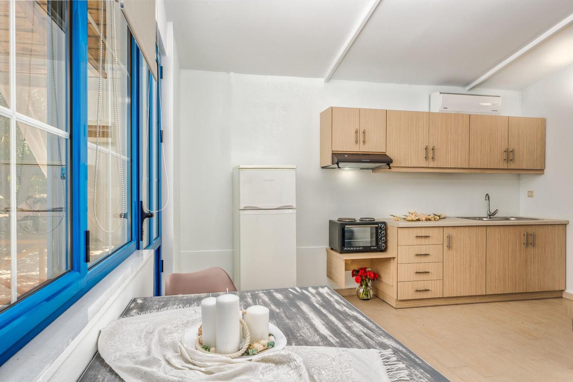St. Harry'S Windmill Apartment Makris Gialos  Exterior photo