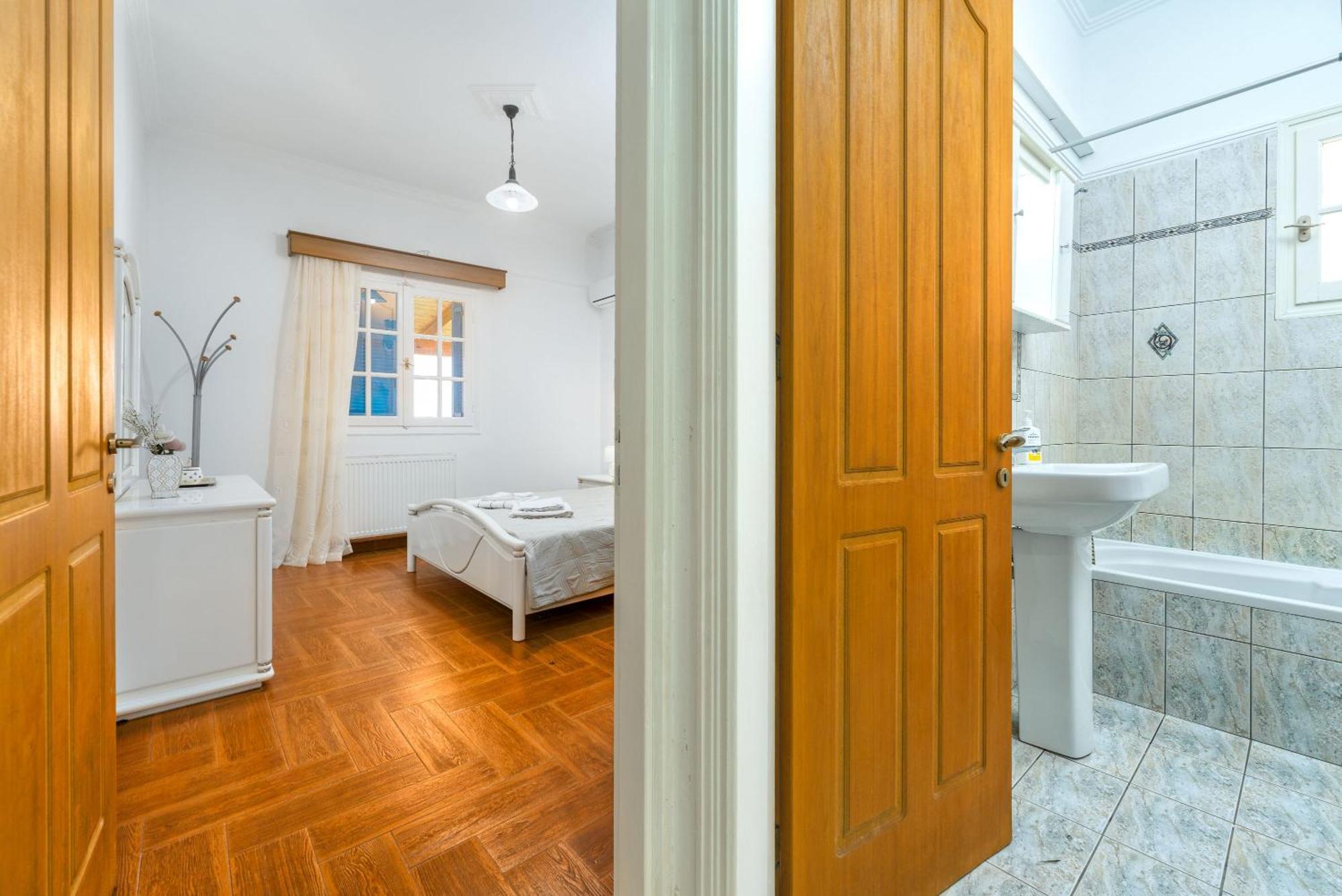 St. Harry'S Windmill Apartment Makris Gialos  Exterior photo
