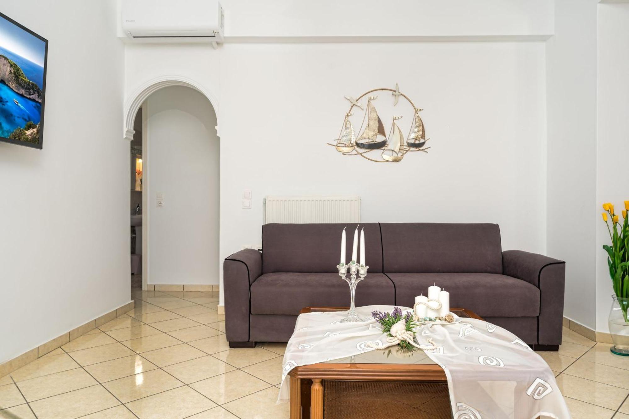 St. Harry'S Windmill Apartment Makris Gialos  Exterior photo