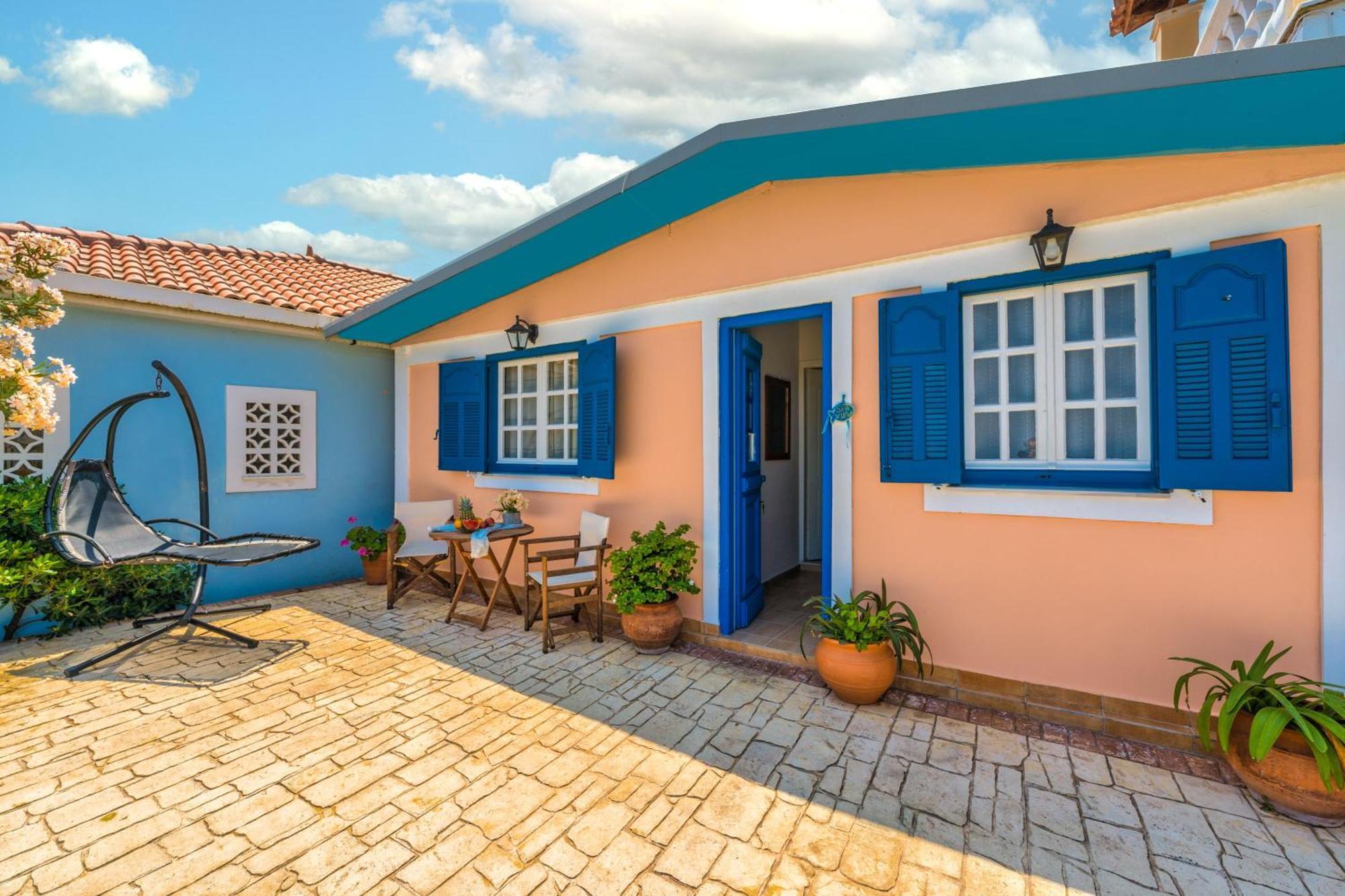 St. Harry'S Windmill Apartment Makris Gialos  Exterior photo